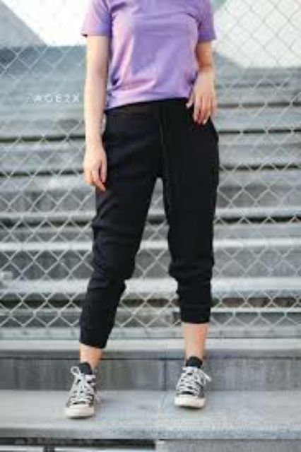 Quần Joggers đen trơn Unisex năng động mùa hè.