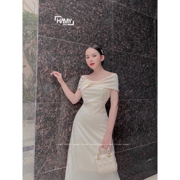 Đầm Bệt Vai V053