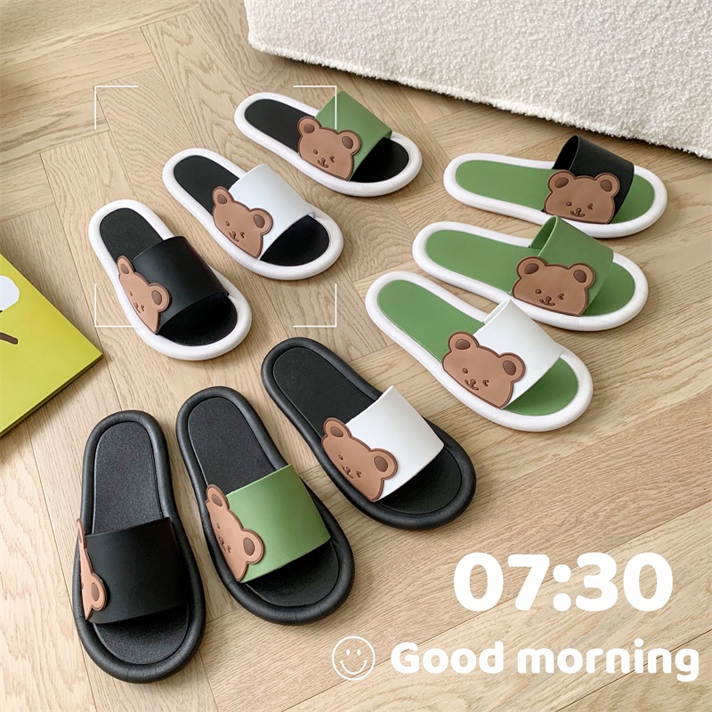 JY083-Q6-C3  - Dép cao su đế tròn quai sticker