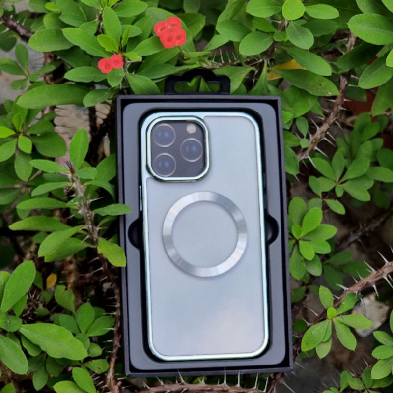 Ốp lưng ToTu hỗ trợ sạc cho iphone 14 pro max , 14 pro , 14 viền màu sang chảnh