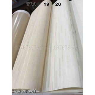 Giấy dán tường trơn kẻ sọc mầu vàng ,mầu trắng kem, dán phòng ngủ ,phòng khách,giấy lụa Không keo công nghệ đức