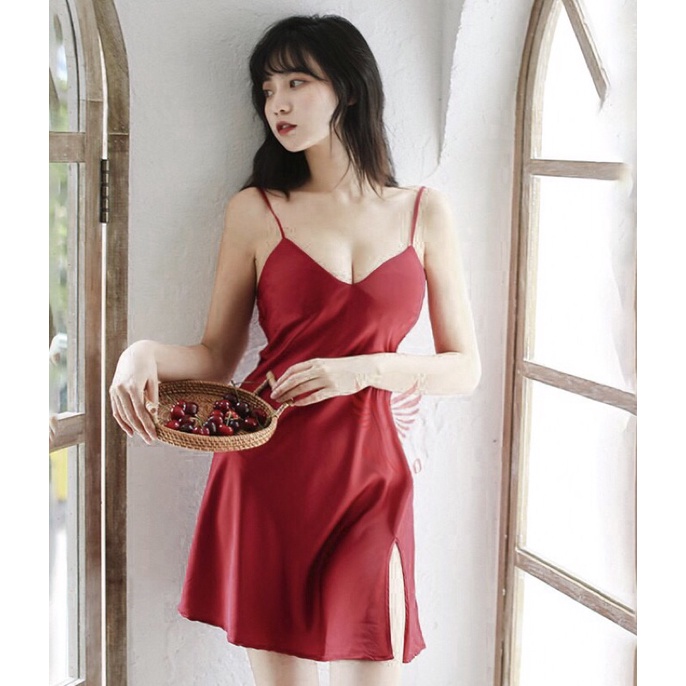 Váy ngủ nữ sexy cổ tim xẻ đùi có đệm ngực chất lụa satin Quảng Châu