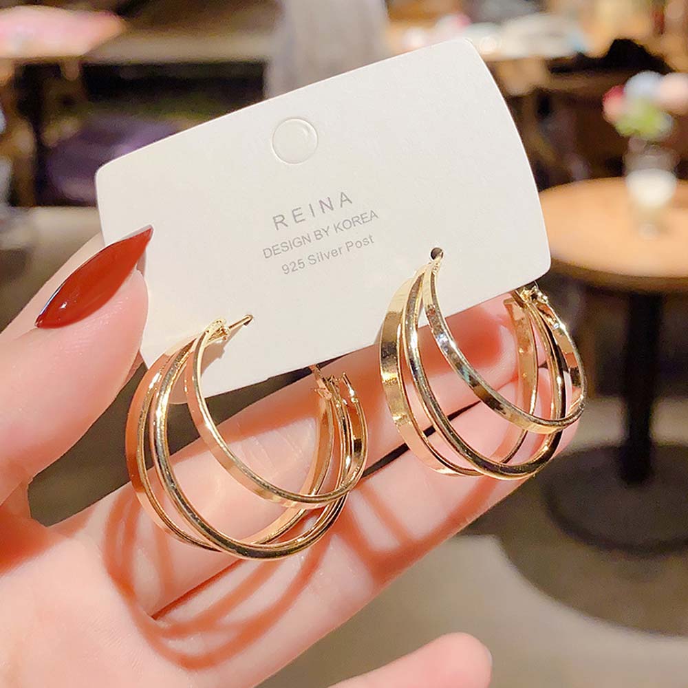 Khuyên Tai Nữ Trang Tạo Hình Độc Đáo