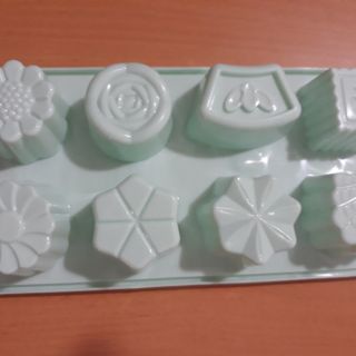 Khay Làm Rau Câu 8 Kiểu Bông Đa Dụng