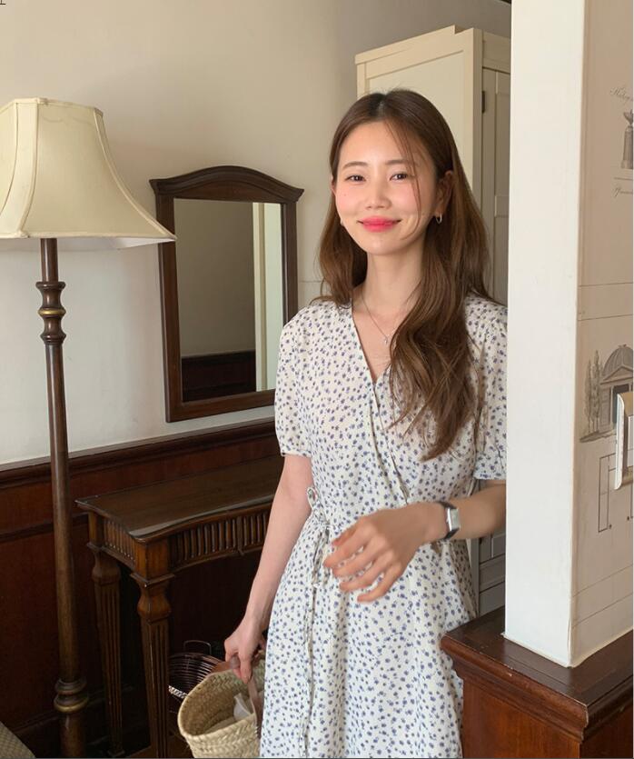 Đầm Hoa Tay Ngắn Cổ Chữ V Thời Trang Dành Cho Nữ