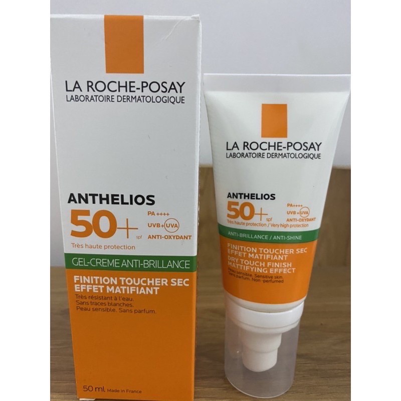 Kem chống nắng kiểm soát bóng nhờn &amp; bảo vệ da trước tia UVB UVA SPF 50+ La Roche-Posay