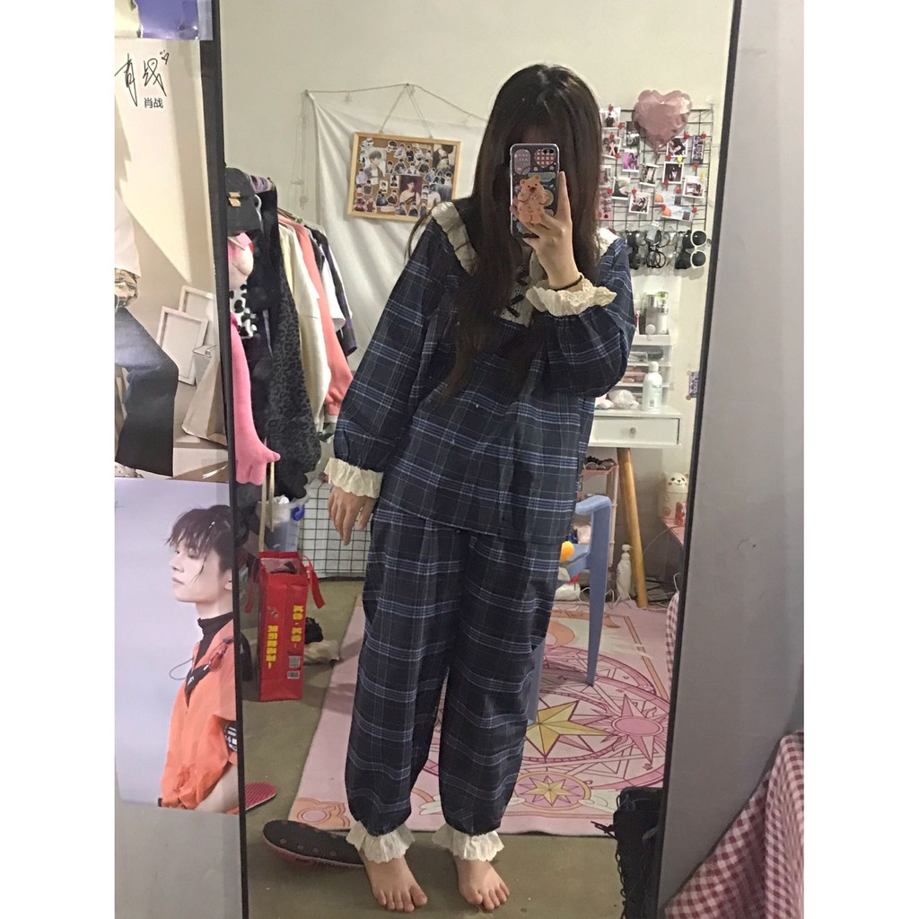 Bộ đồ ngủ tay dài phối sọc ca rô trẻ trung cho phái nữ