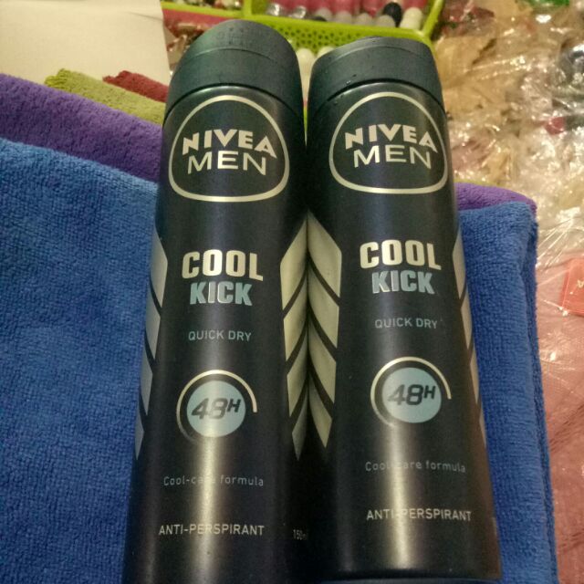 Xịt ngăn mùi Nivea Men Coolkick mát lạnh khô thoáng 150ml