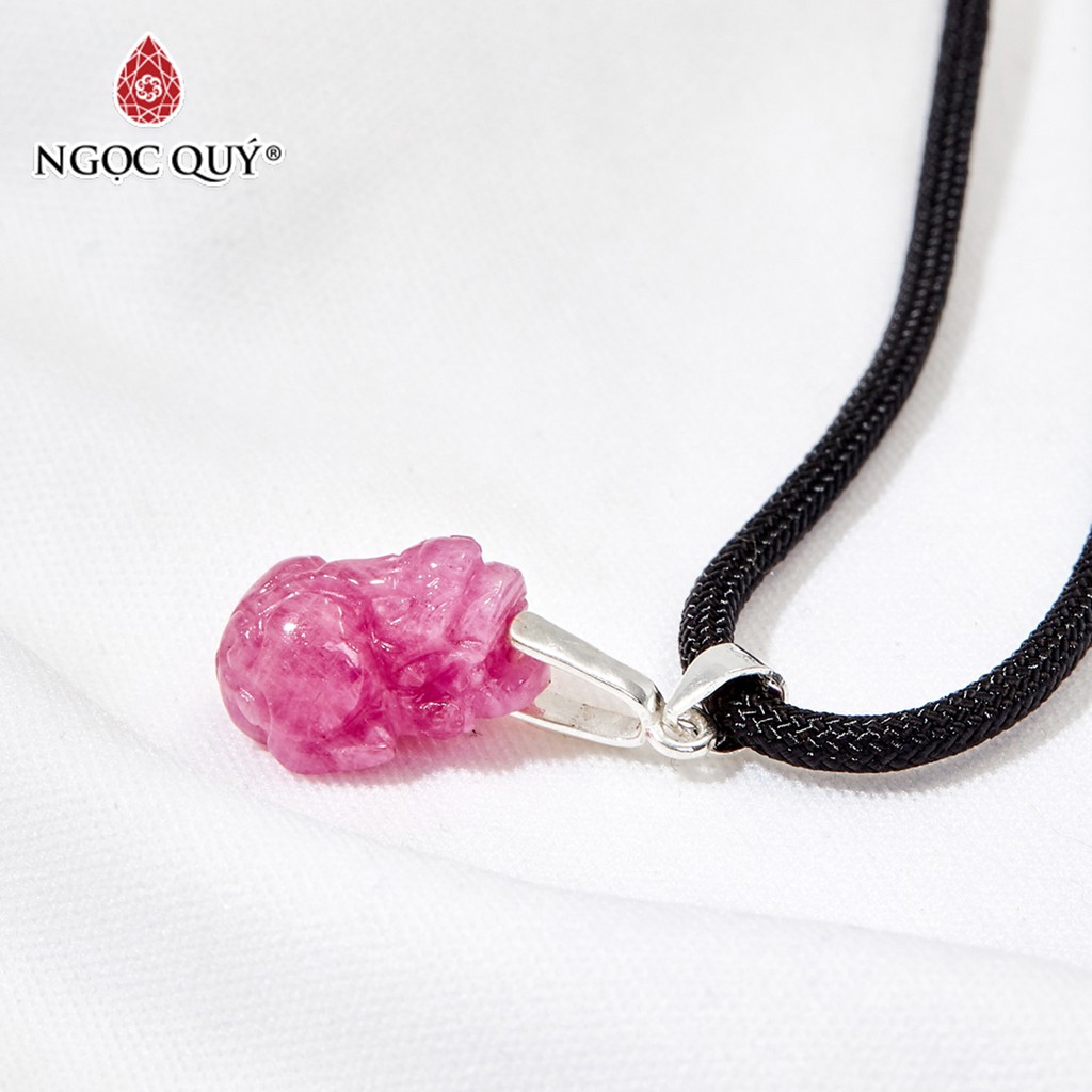 Mặt dây chuyền tỳ hưu đá ruby mệnh hỏa, thổ - Ngọc Quý