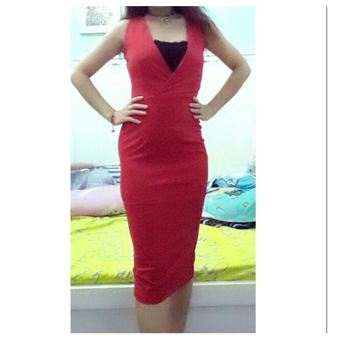 Thanh lý đầm đỏ dưới 50kg