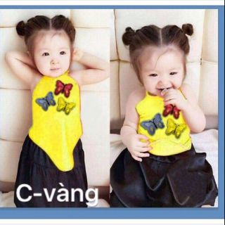 Yếm bướm bé gái vàng