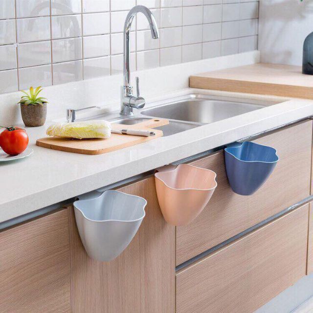 Giỏ đựng rác gài tủ bếp