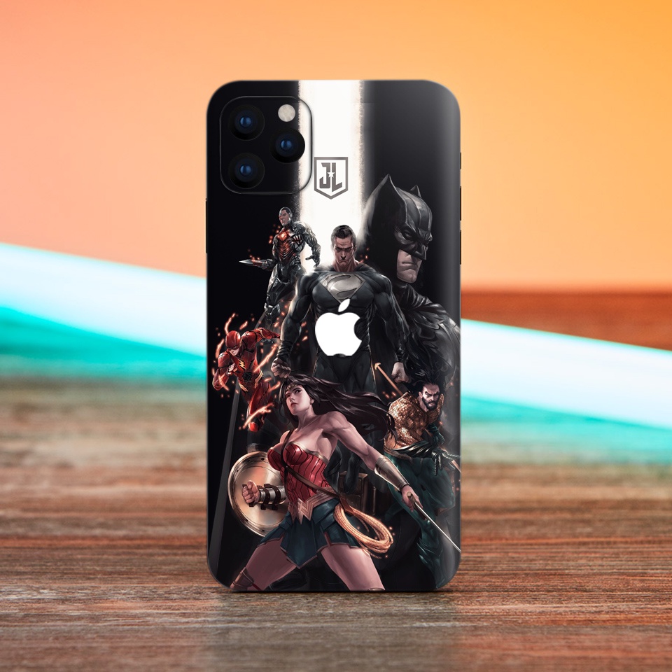 Miếng Dán Skin Điện Thoại ❤️ In Hình Liên Minh Công Lý Cho Iphone 6/ 7/ 8/ X/ XS/ 11/ 11 Pro Max Và Các Dòng Máy Android
