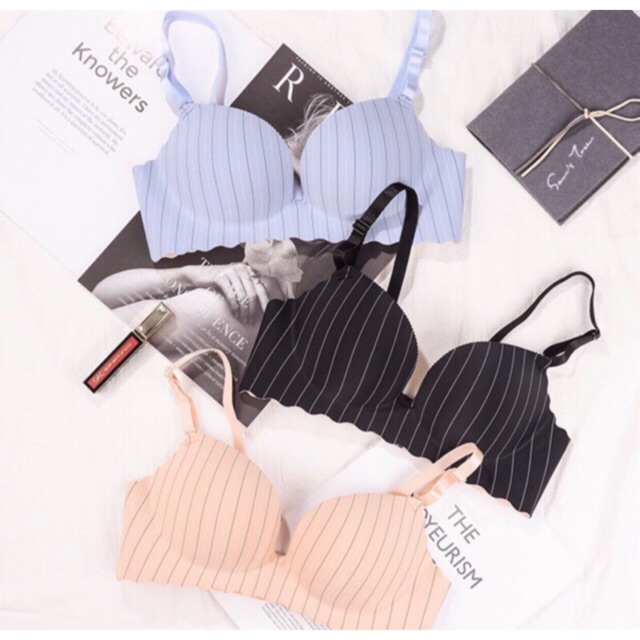 ÁO ĐÚC BÀN TAY KẺ -ĐÊM DÀY NÂNG NGỰC