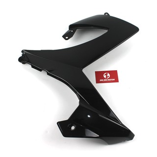 Cánh yếm, cánh gà phải raider xăng cơ đen 94471b25g50nyvu