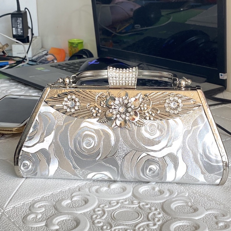 TÚI XÁCH ĐÍNH ĐÁ THỜI TRANG CAO CẤP