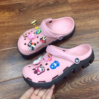 Dép sục cá sấu hồng đế đen ( tặng kèm 12jb 2d)