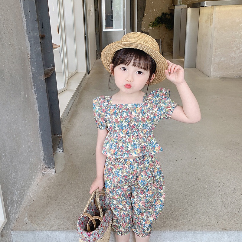 Set Đồ Mùa Hè 2 Món Gồm Áo Tay Ngắn Phồng + Quần Ngắn In Họa Tiết Hoa Thời Trang Hàn Quốc Cho Bé Gái