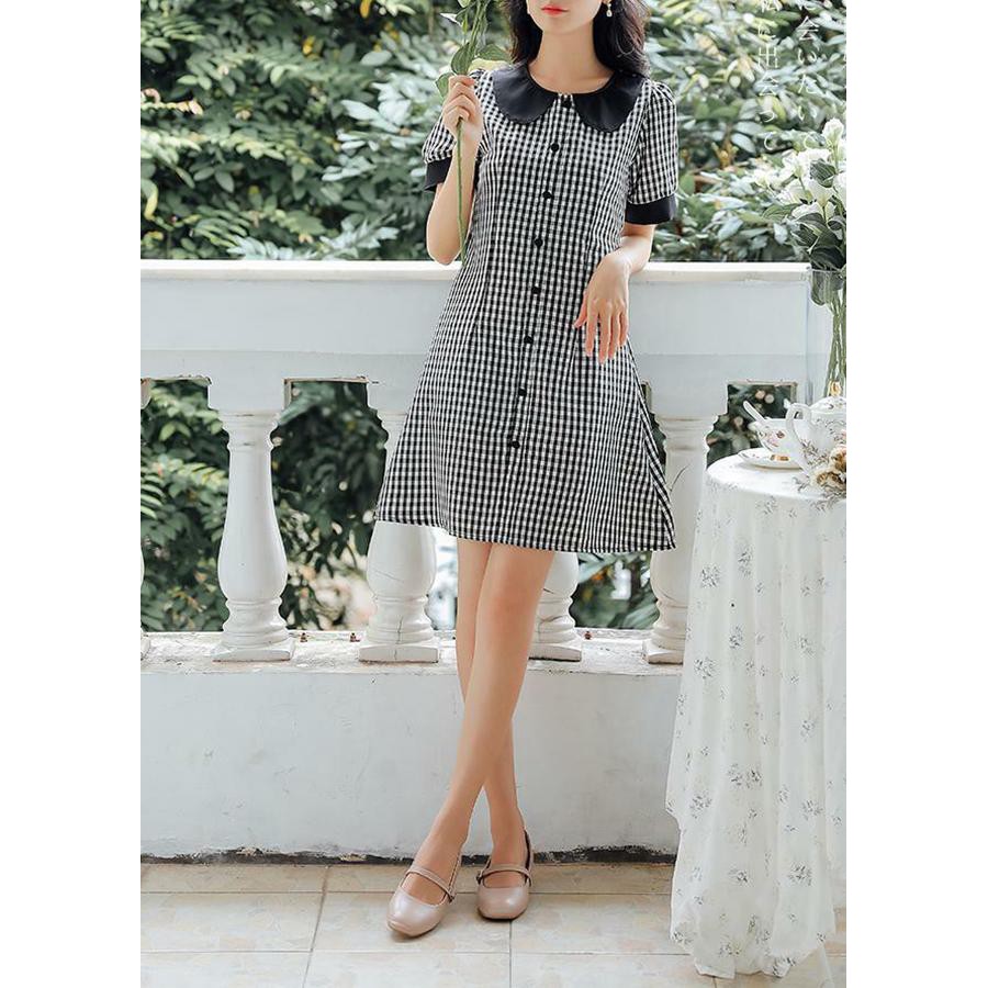 GOTI - Đầm Dạo Phố Kiểu Dáng Xòe Cổ Sen Hoạ Tiết Caro Phối Nút Xinh Xắn 3111