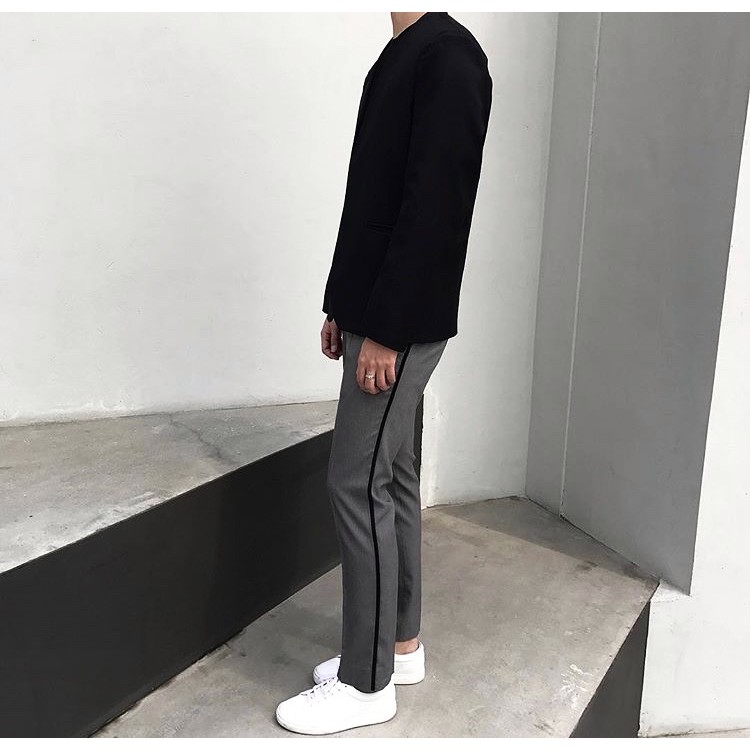 Quần xám viền sọc đen Wline Pants