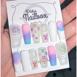 Móng úp dán thiết kế {LV VIỀN}