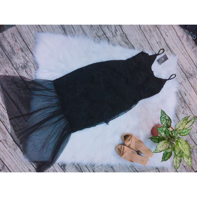 Đầm dây body đen TK size S Q100