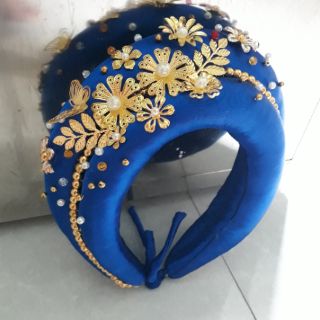 Vấn 2 tầng đính hoa kim loại .