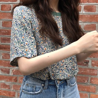 Áo thun nữ ngắn tay cổ tròn