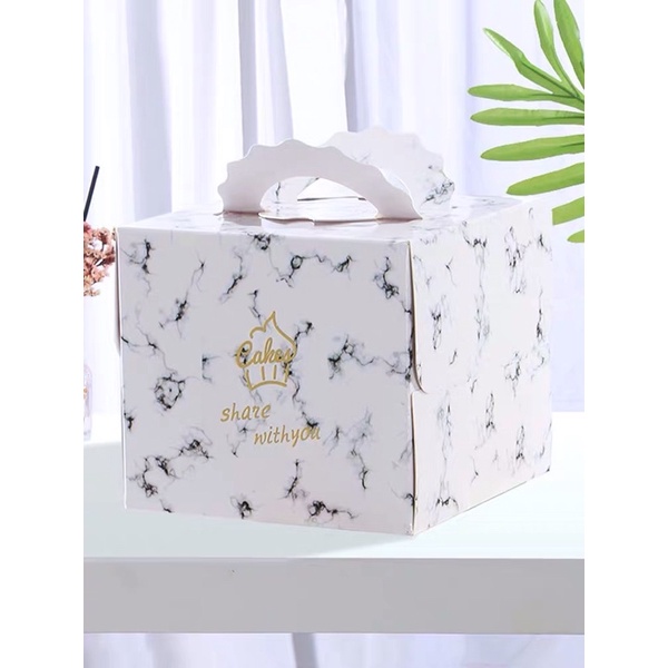 Hộp giấy đựng bánh kem share with you
