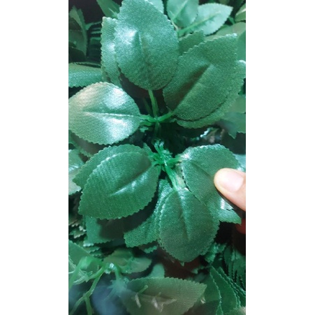 100g  LÁ HOA HỒNG. DÙNG TRANG TRÍ CHO HOA GIẤY .HOA VẢI .HOA SÁP TIỆN DỤNG