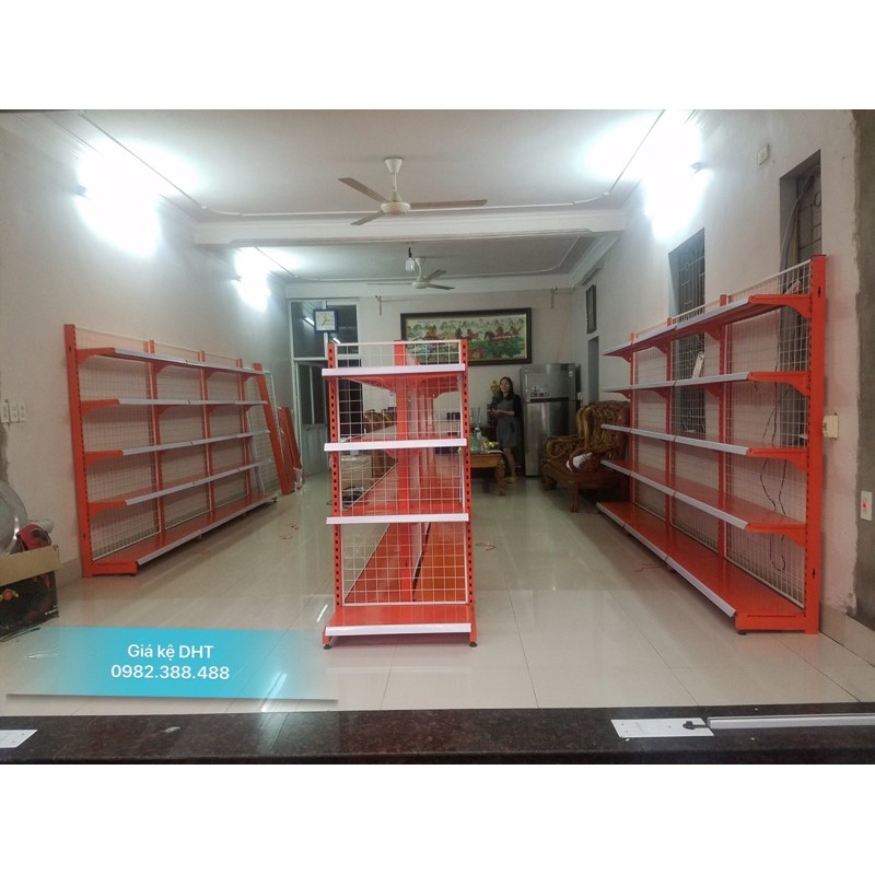 Kệ để hàng siêu thị màu vàng