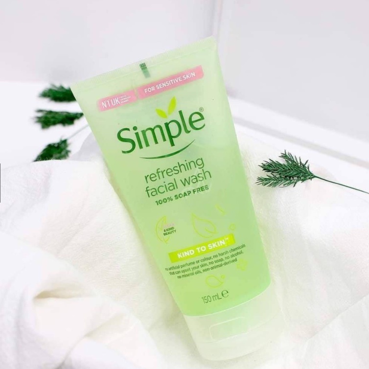 Sữa Rửa Mặt Simple Gel Kind To Skin Refreshing Facial Wash Gel 150ml | BigBuy360 - bigbuy360.vn