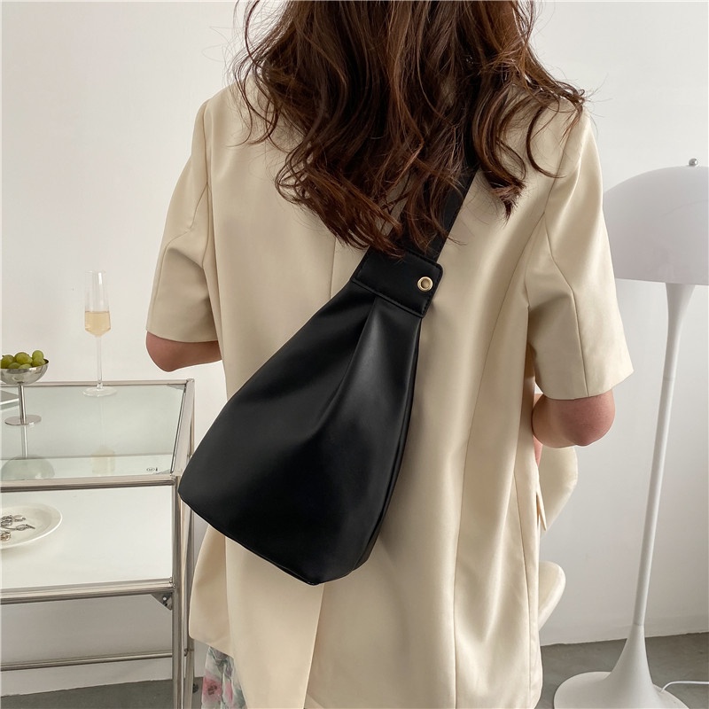 Túi Đeo Chéo Ngực Thời Trang Mùa Xuân 022 Cho Nữ