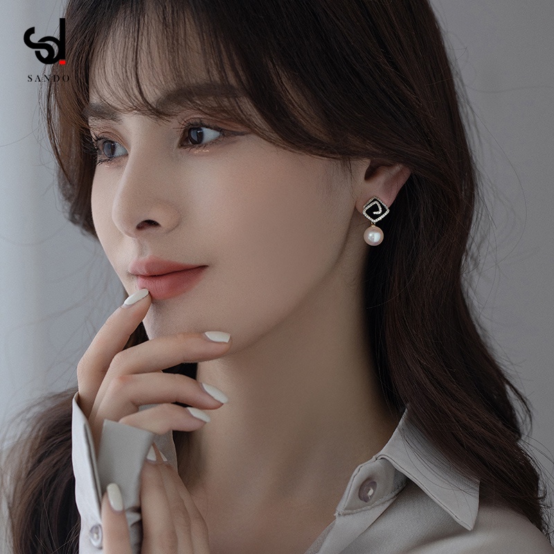 Khuyên Tai Hình Bông Hoa Màu Đen Đính Ngọc Trai Nhân Tạo Thời Trang Hàn Quốc 2022