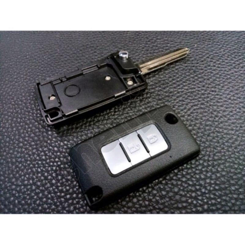 Vỏ độ gập chìa khóa xe Mitsubishi 2 NÚT , Triton, Attrage , Xpander , Outlander