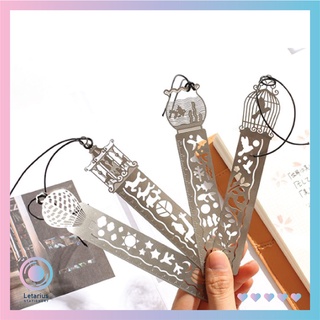 Thước tích hợp làm bookmark và có khung vẽ hình trang trí