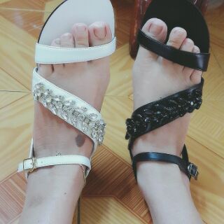 Sandal cnk