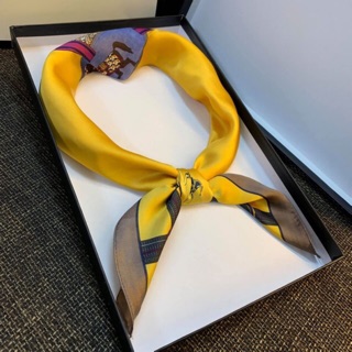 Khăn lv vuông 70x70