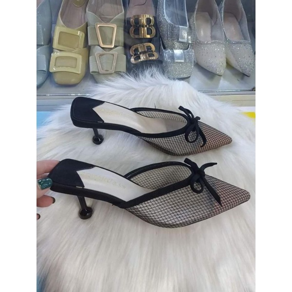 Giày sục lưới