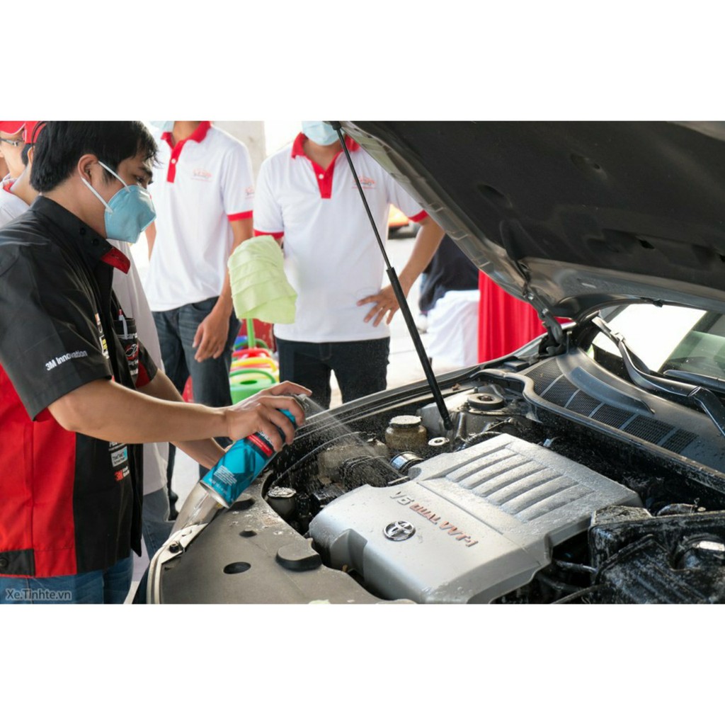 Dung Dịch Vệ Sinh Động Cơ Ô Tô 3M-FOAMING ENGINE DEGREASER 467g