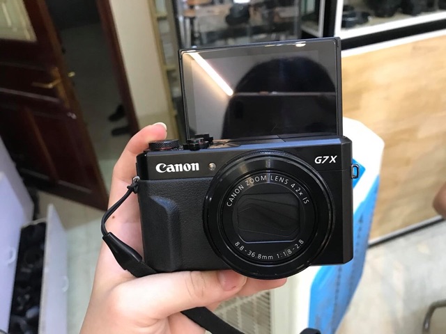 Máy aenh canon G7X mark ii ( Rất phù hợp cho những bạn chơi VLoG)