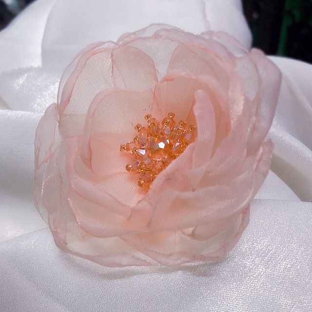 Hoa voan đính kết, làm cài áo..