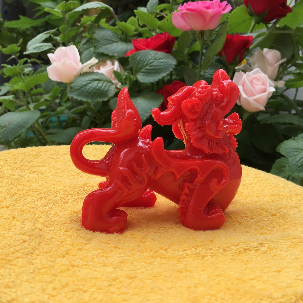 Tượng tỳ hưu màu đỏ hợp phong thủy Dài 12.5 x cao 10 x rộng 6.5 cm