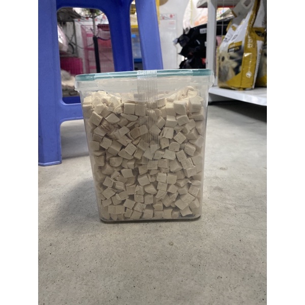 Thức ăn sấy khô hộp 500gr