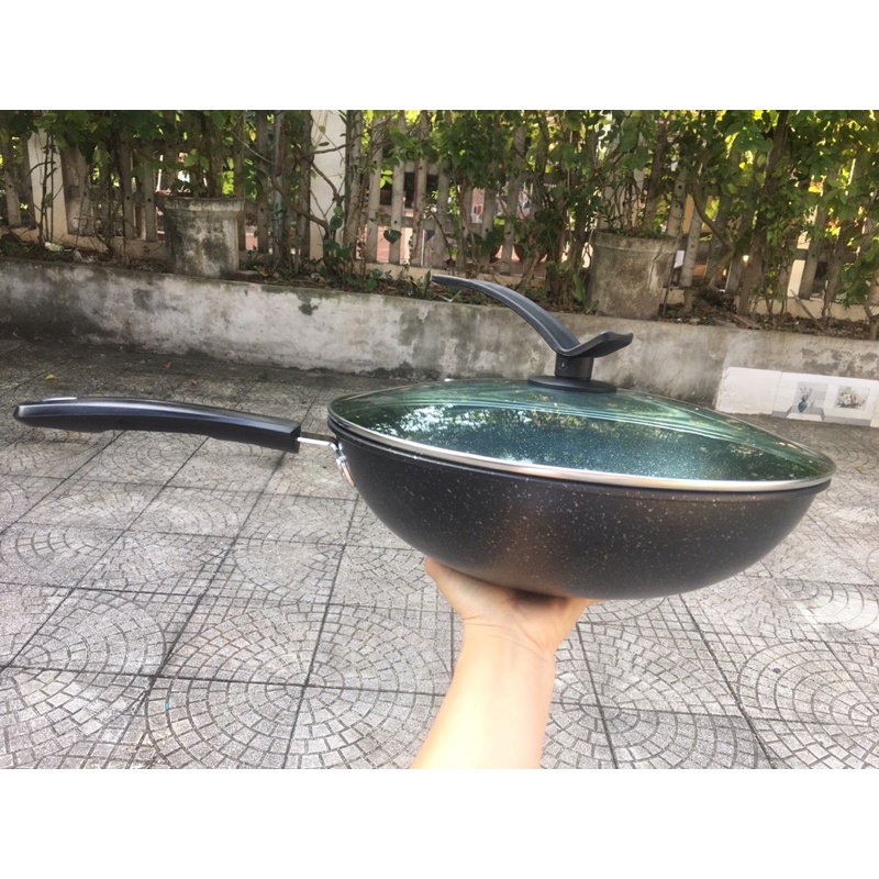 Chảo chống dính 32cm, đáy phẳng , chống dính vân đá, ,chảo sâu lòng, sử dụng gas, bếp từ.