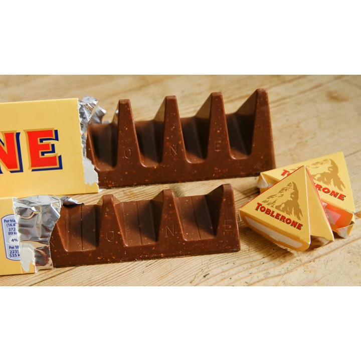 ( Bán sỉ ) Lốc 20 hộp Chocolate Toblerone vị Mật ong & Hạnh nhân hộp 100gr