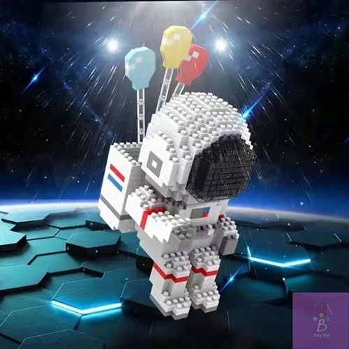Đồ Chơi Xếp Hình Phi Hành Gia Ngồi Trên Cá Voi Cầm Bong Bóng Làm Quà Tặng Trang Trí Sinh Nhật - Chưng Bày Độc Đáo