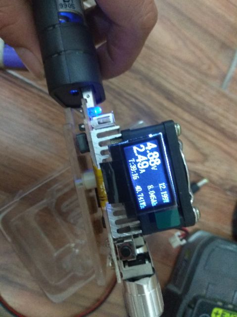 Box sạc 2 cell ra 5V/2.5A bản mới 2018 | BigBuy360 - bigbuy360.vn