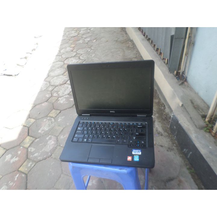 laptop dell e5440, intel corre i5 4300u, ram 4gb, man HD+1600x900