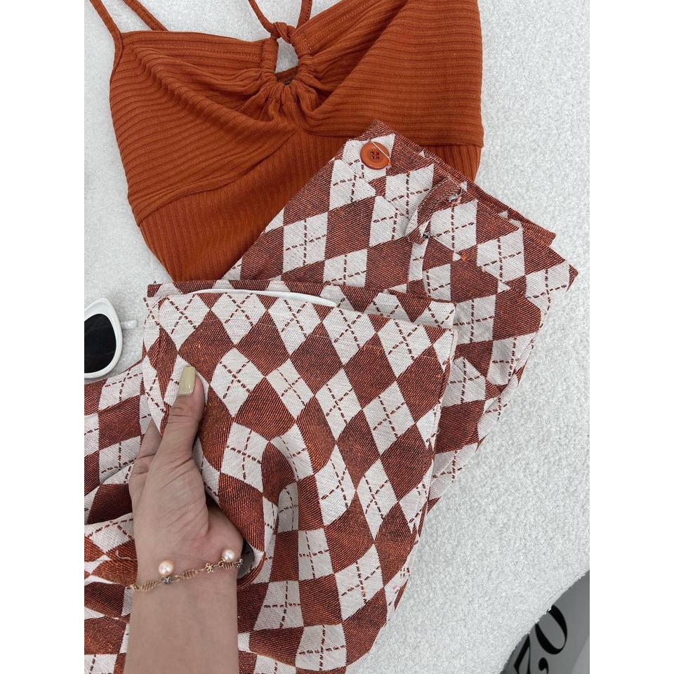SET ÁO CROP DÂY CHÉO CỔ KHOEN NGỰC + QUẦN SUÔNG Ô 🍂